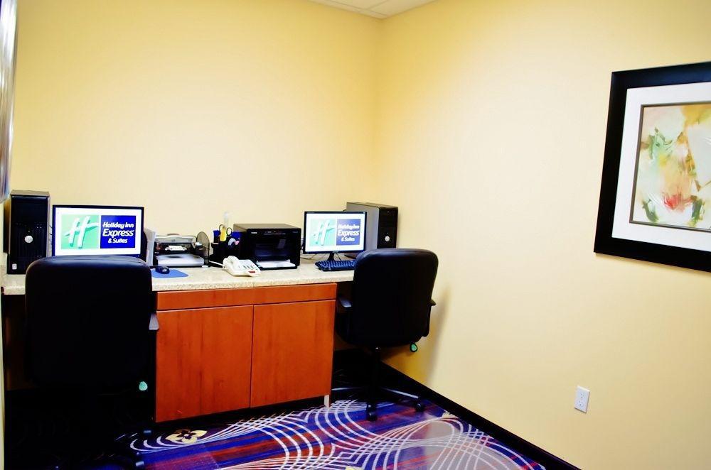 Holiday Inn Express & Suites Denver North - Thornton By Ihg Zewnętrze zdjęcie